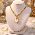 Aurelia heart