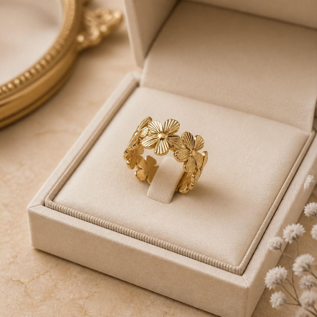 Golden Daisy Floral Ring