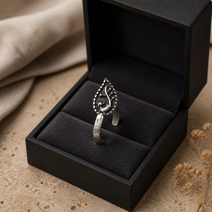 Leaf Grace Nose Ring